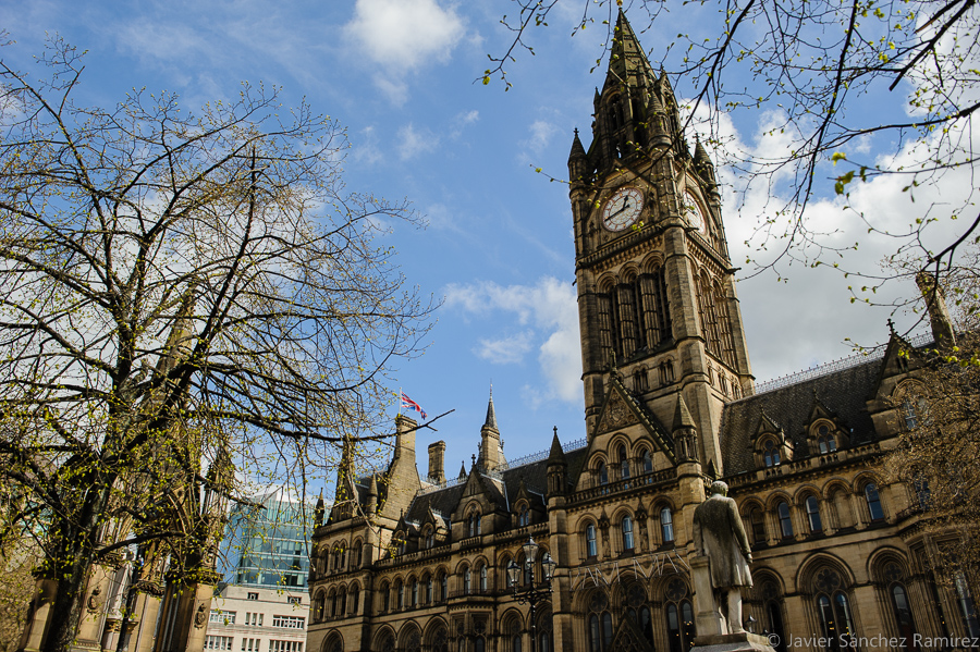 Town Hall Manchester, Albert Square