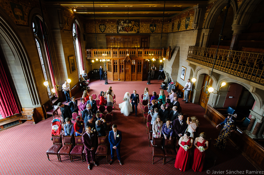 wedding ceremony at Manchester Town Hall
